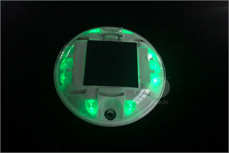 green-solar-led-road-stud-light