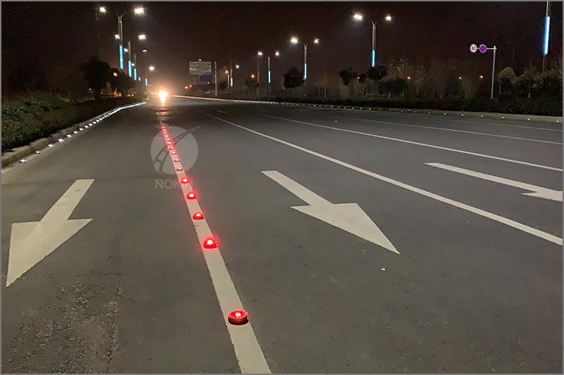 smart-embedded-solar-road-stud